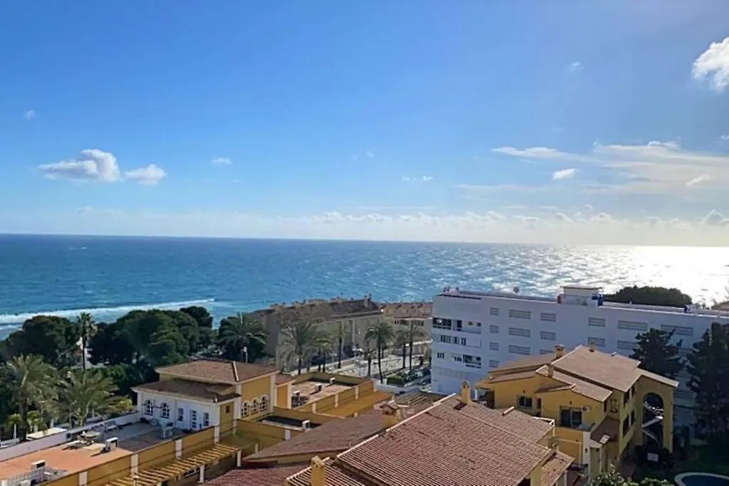 Don Gustavo 2 Bedroom Beach Front Apt, Sea Views Benalmádena 0*,  España