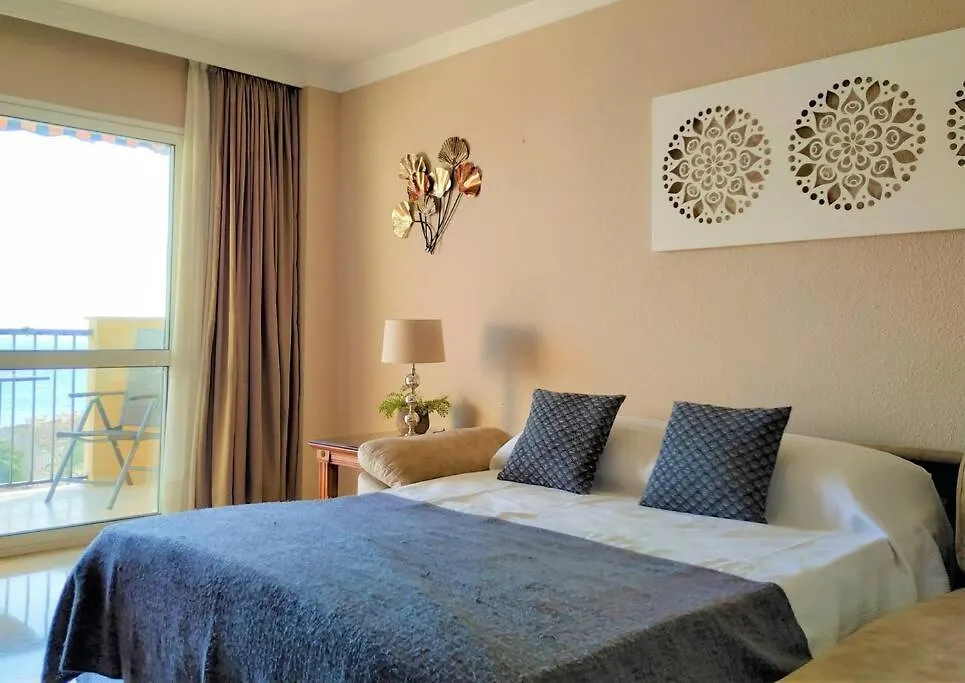 Apartamento Don Gustavo 2 Bedroom Beach Front Apt, Sea Views Benalmádena